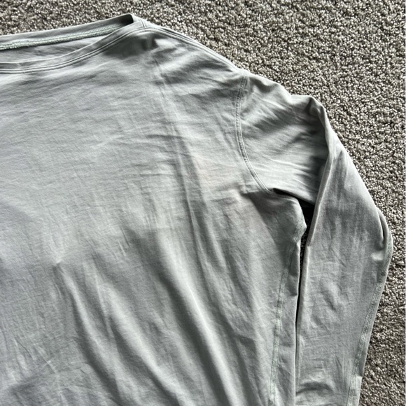 Lululemon long sleeve - Picture 4 of 6